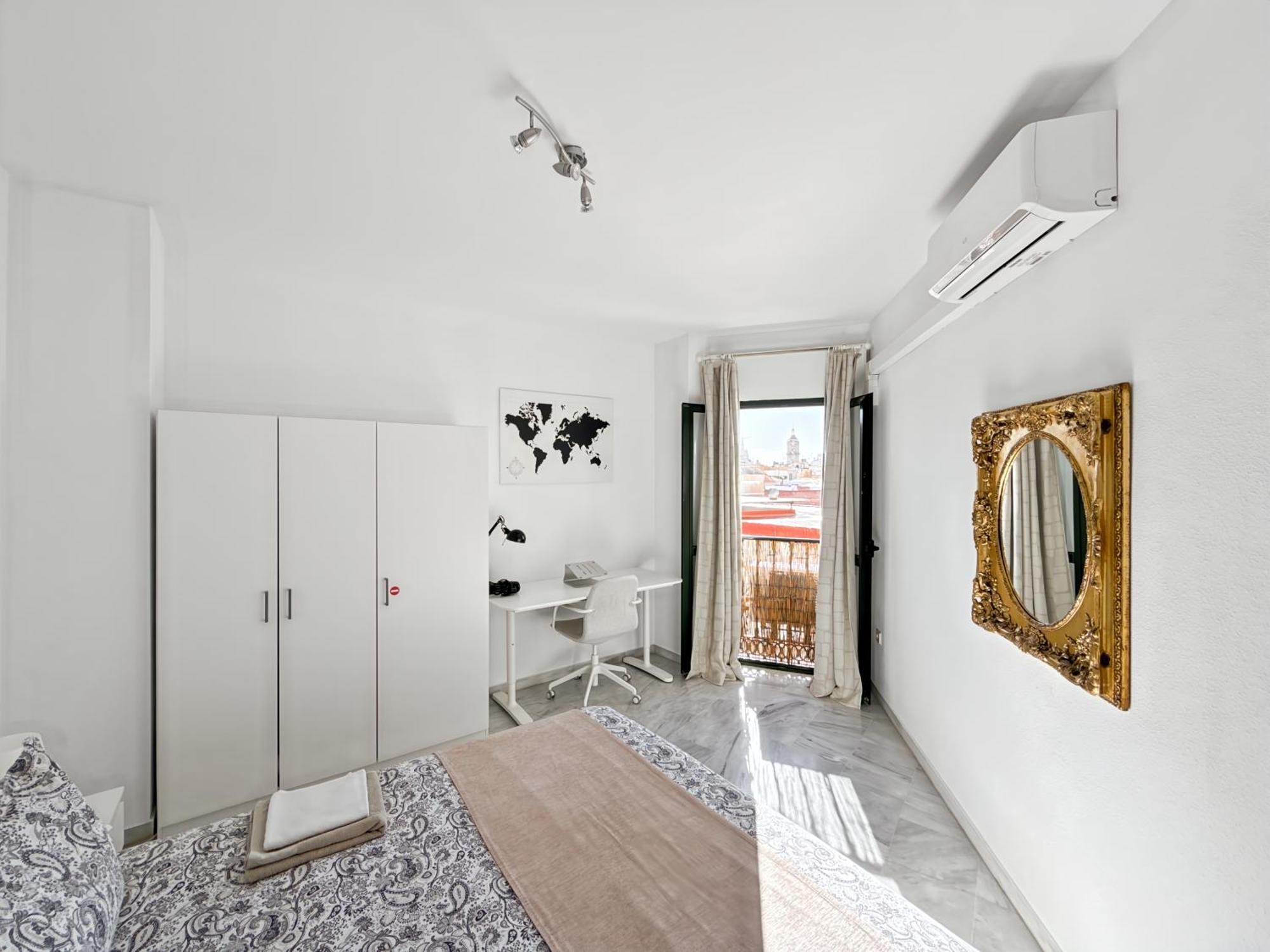 Exclusive Malaga Apartments With Cathedral Views And Auto Check-In 外观 照片
